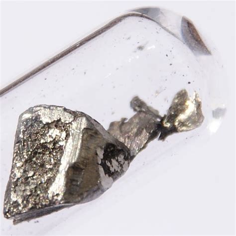 silvery-white element (7)|A malleable silvery.